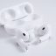 Khả Năng Chống Nước Của AirPods: Mọi Điều Bạn Cần Biết