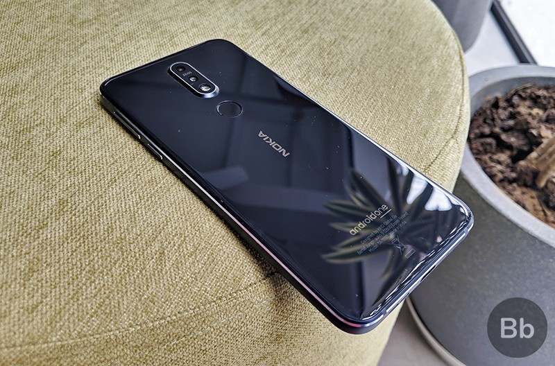 alt text: Cạnh viền của Nokia 7.1