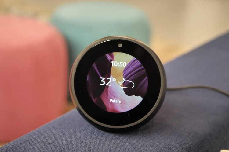 Amazon Echo Spot: Giảm Giá Sốc Trong Ngày Hội Mua Sắm Prime Day