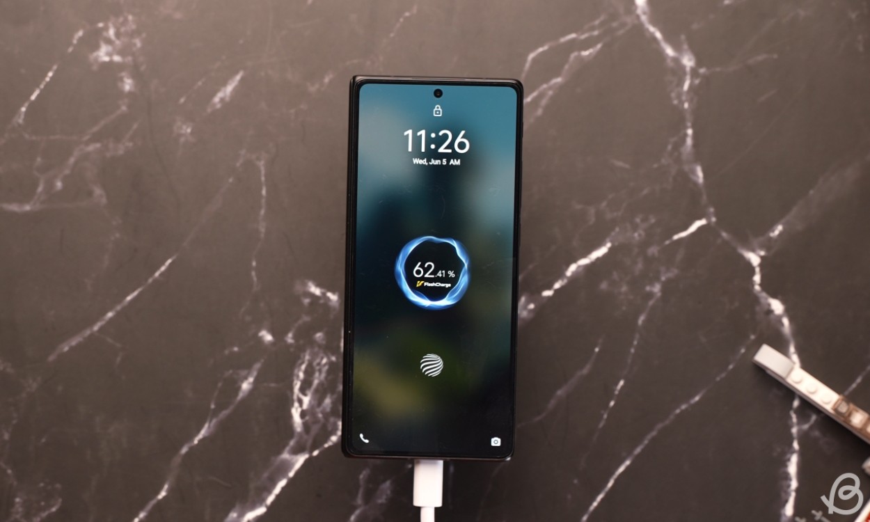 Ảnh động sạc pin trên Vivo X Fold 3 Pro