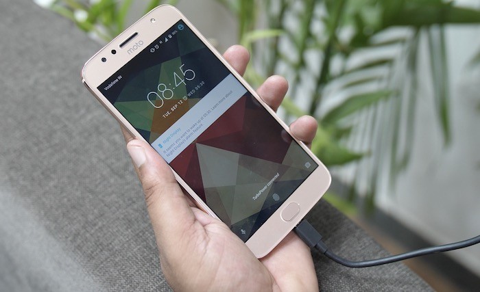 Ảnh sạc pin Moto G5S Plus