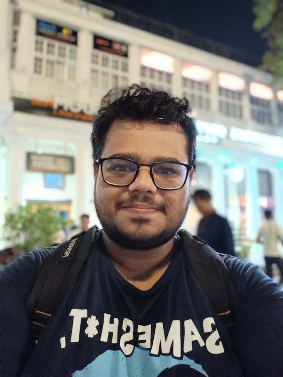 Ảnh selfie đêm bằng Realme P1