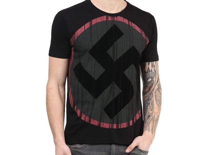 Áo thun nam với biểu tượng swastika được bán trên Amazon Ấn Độ