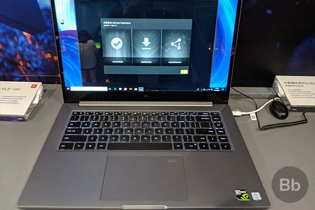 Bàn phím và touchpad Mi Notebook Pro GTX