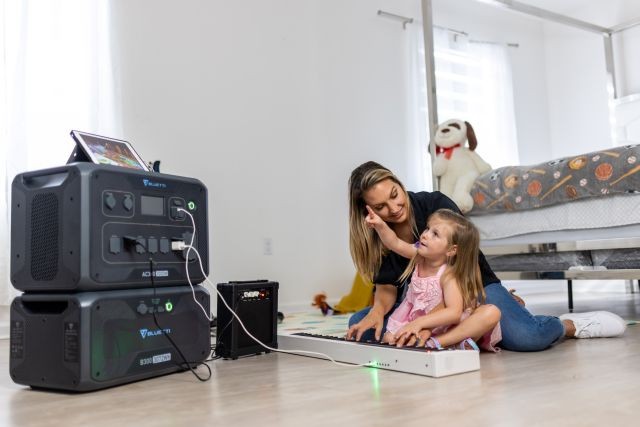 Bộ đôi BLUETTI AC300 và B300