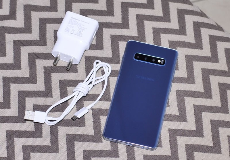 Bộ sạc của Galaxy S10 Plus