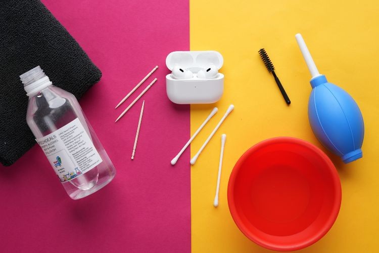 Cách vệ sinh AirPods