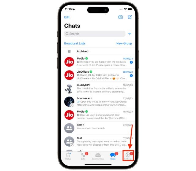 Cài đặt WhatsApp trên iPhone