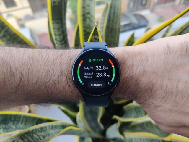 Cảm biến BIA trên Samsung Galaxy Watch 4