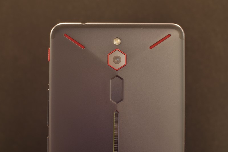 Camera sau của Nubia Red Magic