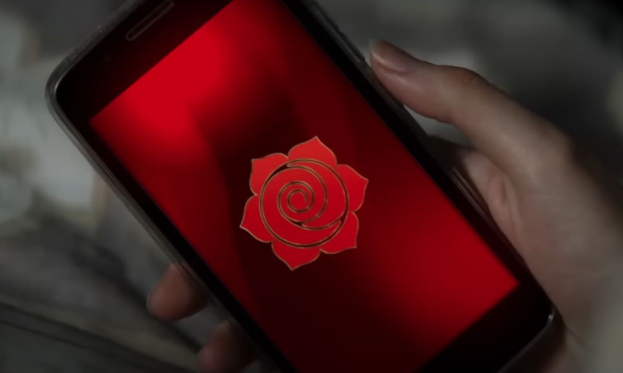 Cảnh trong phim Red Rose