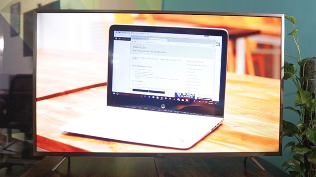 Chân đế nhựa của TCL L55P2MUS