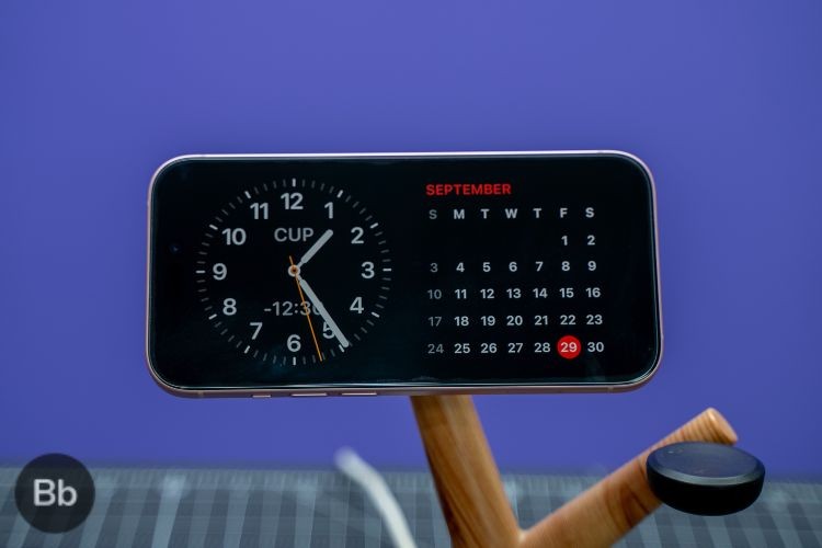 Chế độ chờ trên iPhone 15 Pro Max