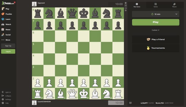 Chess.com là một nền tảng web phổ biến để chơi cờ vua trực tuyến
