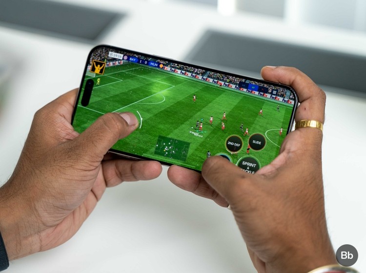 Chơi game trên iPhone 15 Pro Max