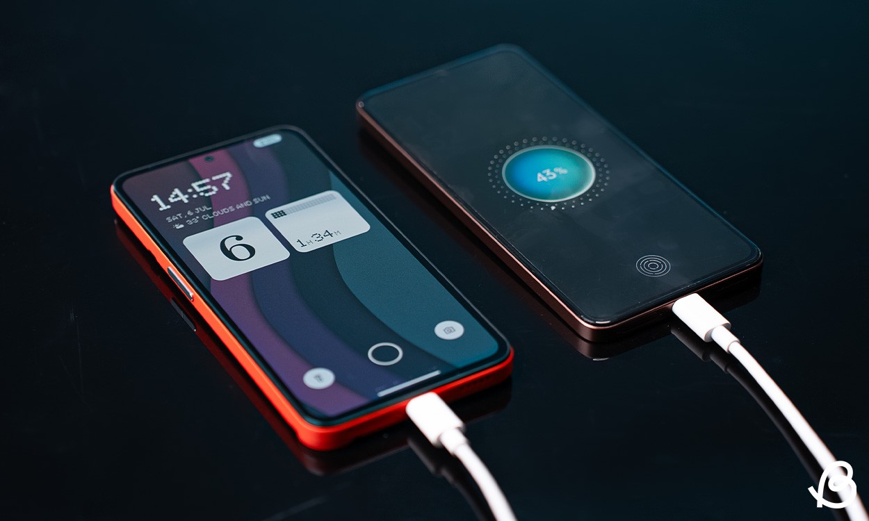 CMF Phone 1 và Realme P1 đang sạc