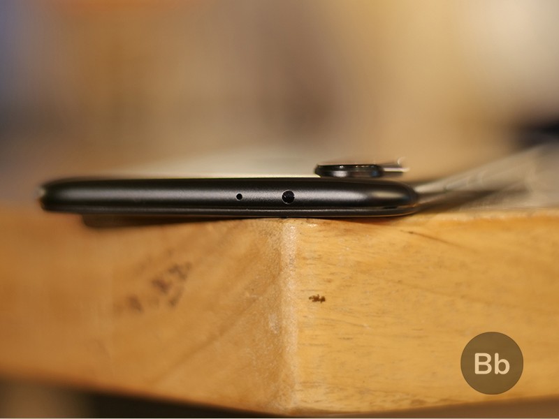 Cổng hồng ngoại IR trên Xiaomi Mi 6X