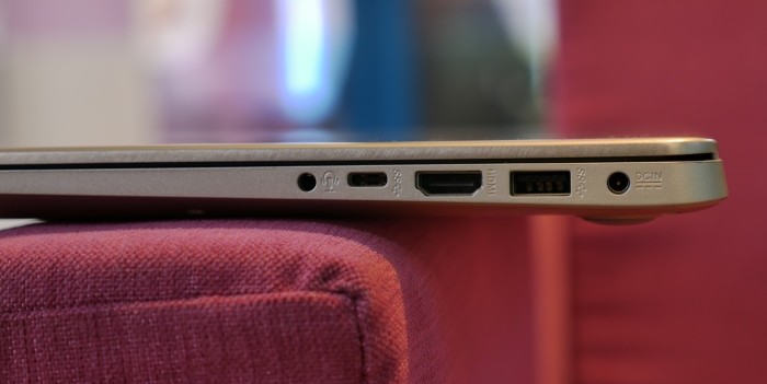 Cổng kết nối bên phải Asus VivoBook S15 S510UN