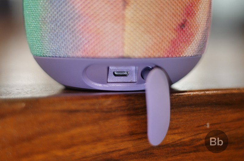 Cổng USB trên loa Ultimate Ears Wonderboom