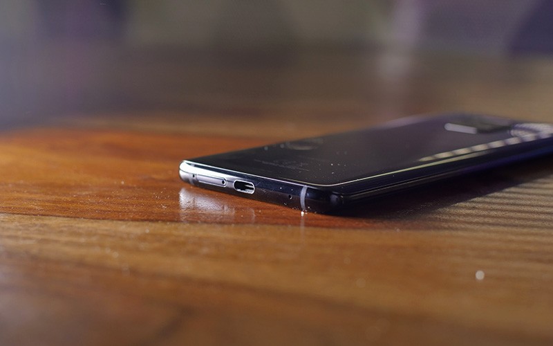 Cổng USB Type-C của Huawei Mate 20 Pro