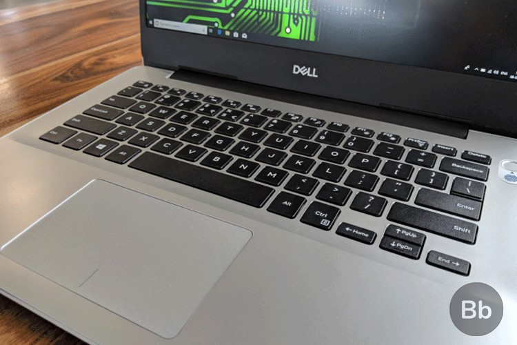 Dell Inspiron 5480: Bàn phím hơi chật chội, nhưng trải nghiệm gõ tốt