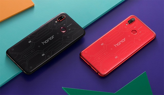 Honor Play: Điện thoại chơi game với GPU Turbo sẽ lên kệ Amazon từ ngày 6 tháng 8 năm 2018