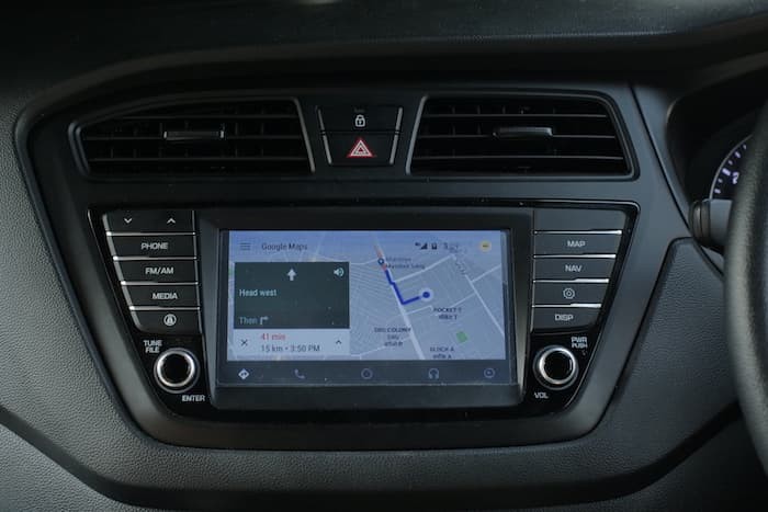 So sánh Android Auto và Apple CarPlay: Hệ thống nào phù hợp với tài xế Việt?