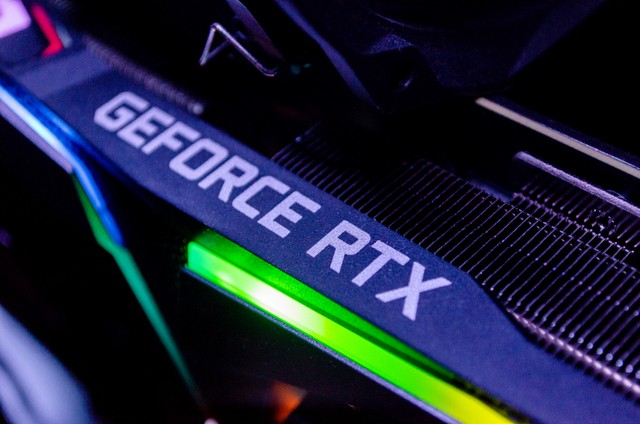 DLSS và Ray Tracing