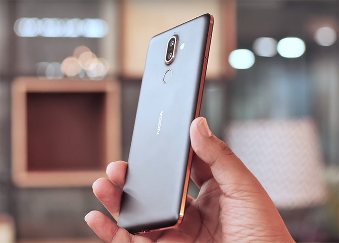 Đường viền đồng trên Nokia 7 Plus