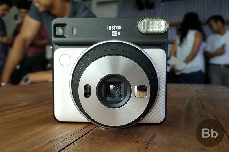 Fujifilm Instax SQUARE SQ6 phía trước