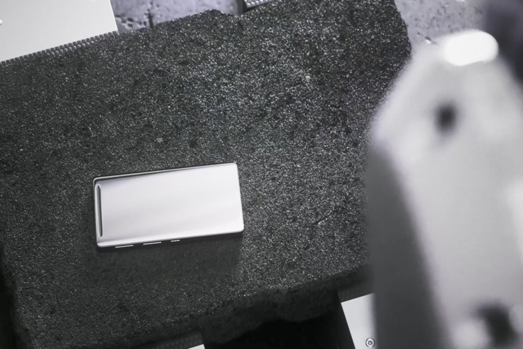 Corning ra mắt Gorilla Glass Victus 2: Khả năng chống va đập và trầy xước vượt trội