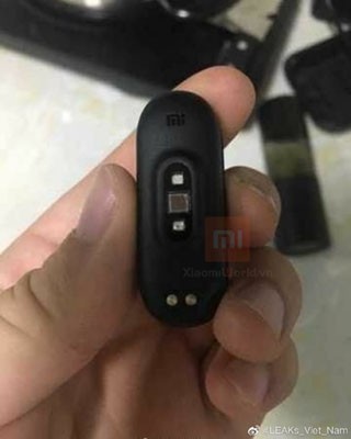 Xiaomi Mi Band 4: Hình Ảnh Rò Rỉ và Những Nâng Cấp Đáng Chú Ý