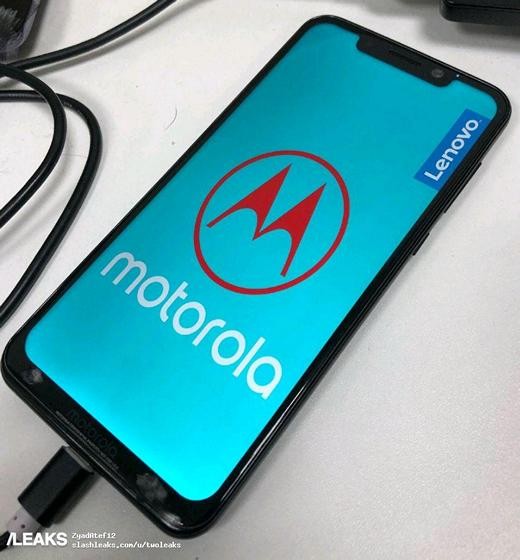 Motorola One Power: Smartphone Android One Đầu Tiên Với Notch Sắp Ra Mắt