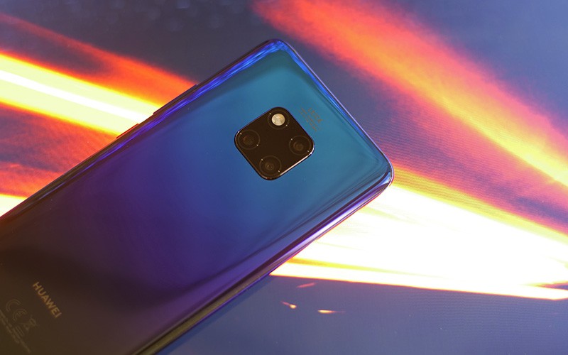 Đánh Giá Đầu Tiên Về Huawei Mate 20 Pro: Hơn Cả Những Gì Bạn Thấy