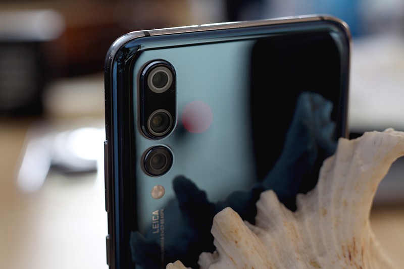 Huawei P20 Pro Nhận Bản Cập Nhật Mới: Bảo Mật Tháng 6, Quay Siêu Chậm Tự Động