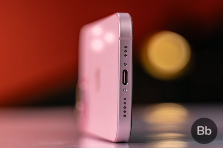 USB-C trên iPhone 15: Mọi Điều Bạn Cần Biết Về Cổng Sạc Mới