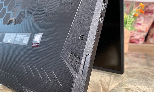 Loa Asus TUF Gaming A15 2025