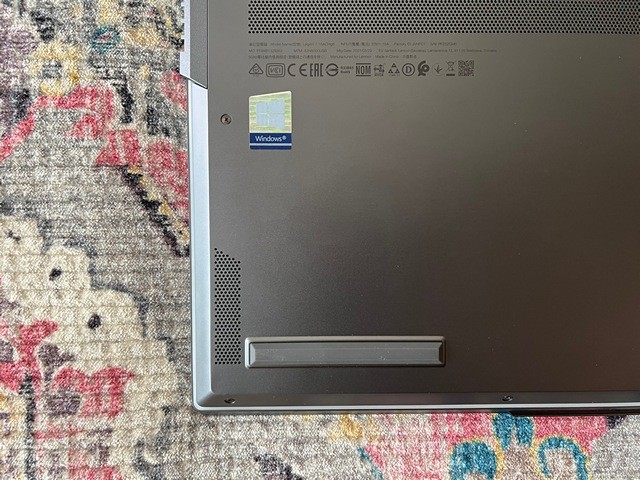 Loa Harman trên Lenovo Legion 7 cho chất lượng âm thanh ở mức khá