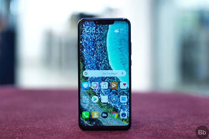 Màn hình hiển thị của Huawei Nova 3 với khả năng tùy chỉnh màu sắc