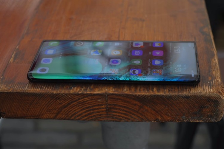 Vivo NEX 3 5G: Đánh giá chi tiết về smartphone màn hình thác nước