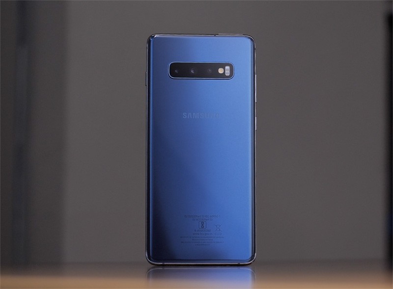 Mặt sau của Galaxy S10 Plus