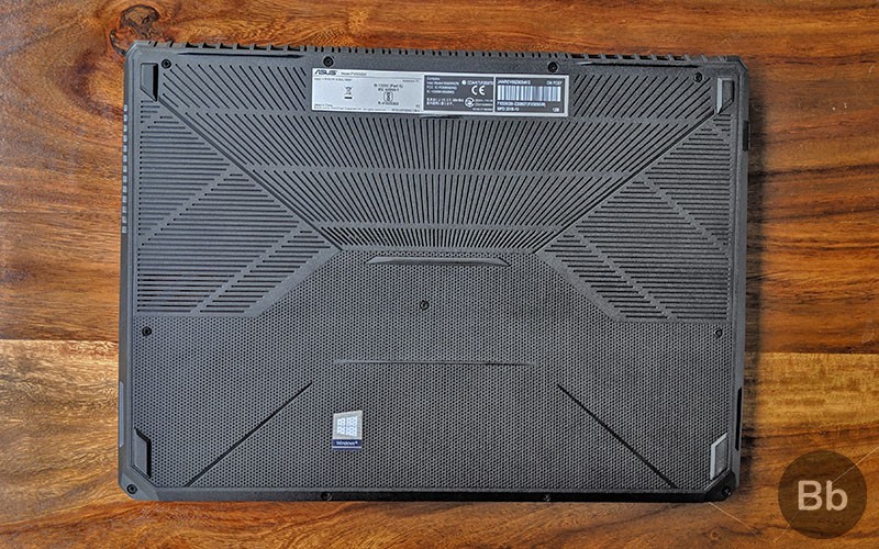 Mặt sau của TUF FX505