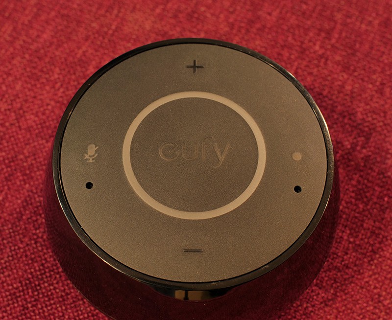 Micro trên loa Eufy Genie đôi khi không nhạy bằng Echo Dot