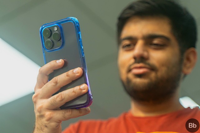 Mkeke iPhone 14 Pro usage