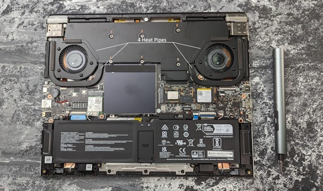 MSI Stealth 14 Studio A13V Heat Pipes