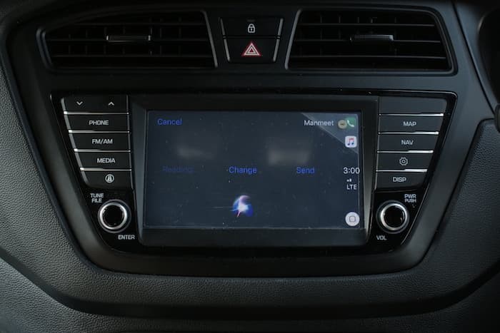 Nhắn tin trên Apple CarPlay