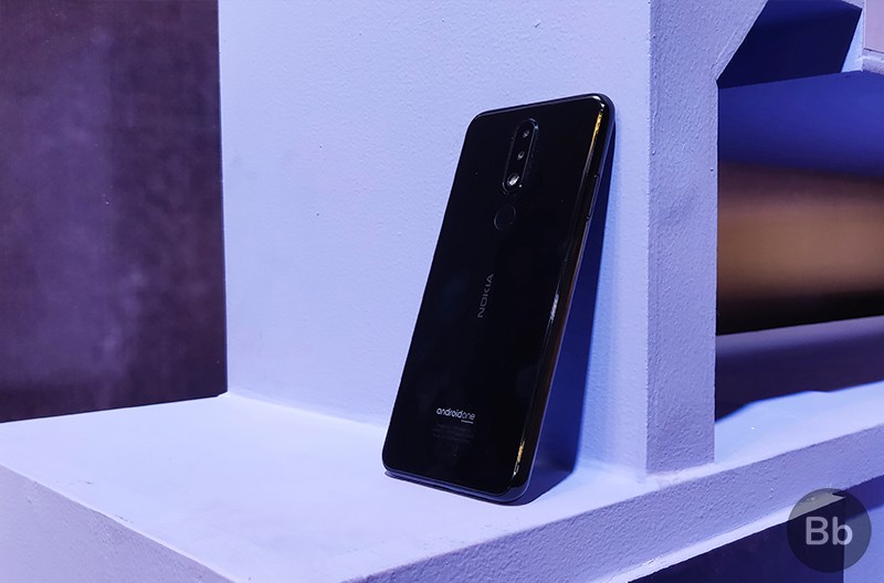 Nokia 5.1 Plus với các nút bấm được ngụy trang tinh tế