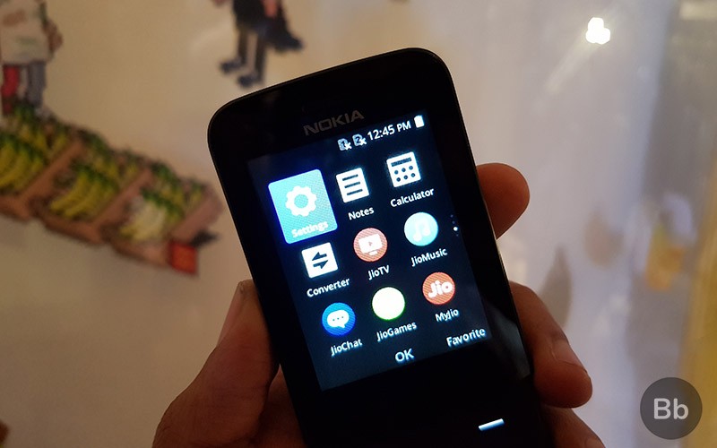 Nokia 8110 với các ứng dụng của Jio