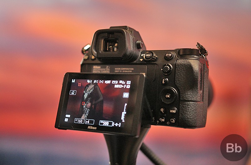 Nút điều khiển trên Nikon Z7