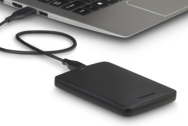 Ổ cứng di động Toshiba Canvio Basics